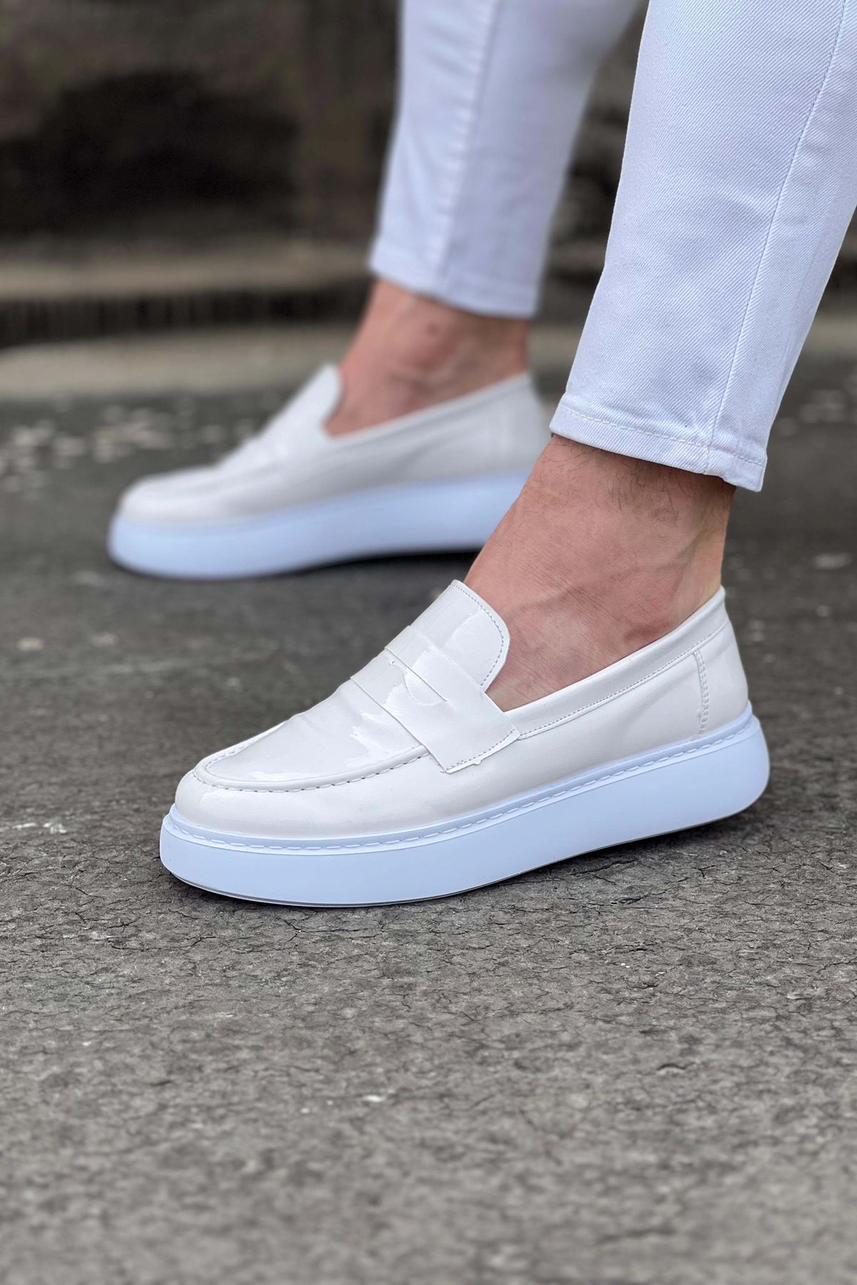 WG161 Beyaz Rugan Erkek Casual Ayakkabı